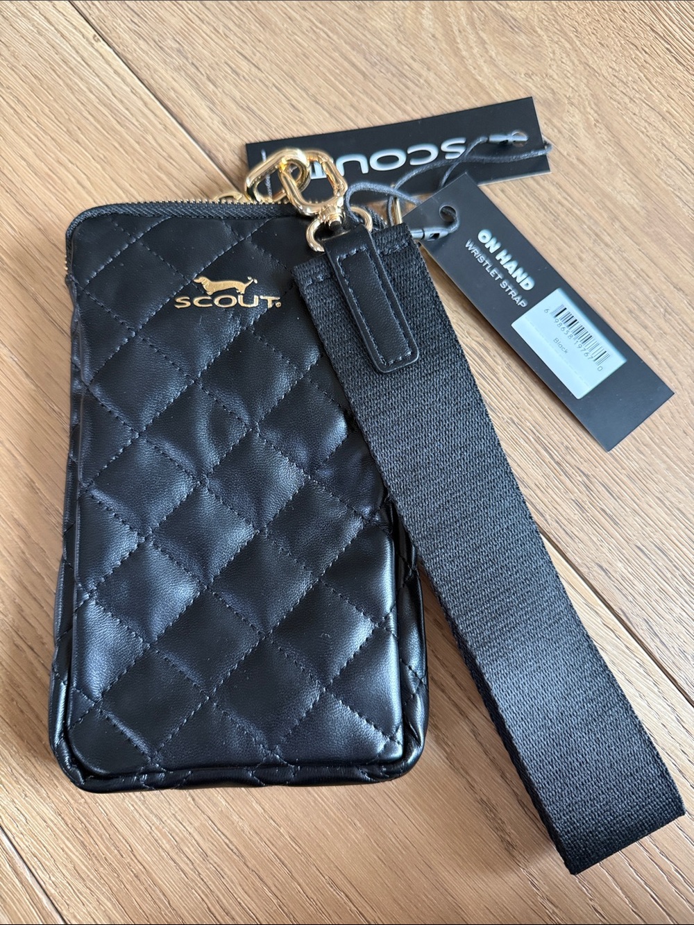 🌟NWT🌟SCOUT BAGS 🌟Call Me Maybe Black Quilted Clear Phone Pouch w/Black Strap